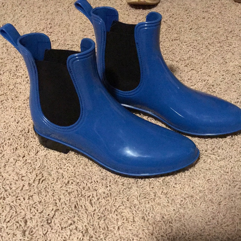 rain boots
